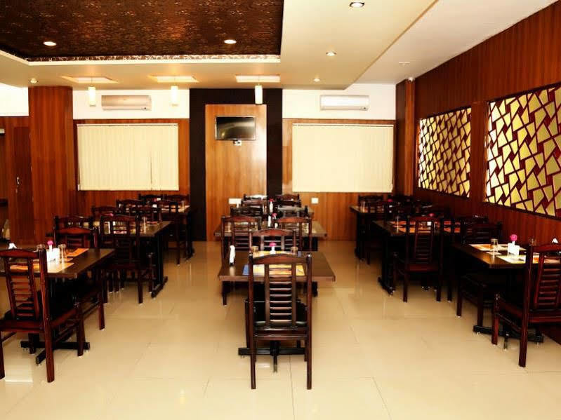 烏代浦 纳拉亚安斯里拉旅馆酒店 外观 照片